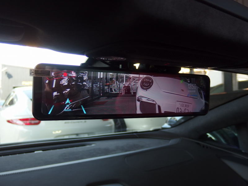 ランボルギーニ&nbsp;ウラカン&nbsp;LP610-4　スパイダー　正規ディーラー車　左ハンドル　純正20インチアルミ　フロントリフター　シートヒーター&nbsp;中古車