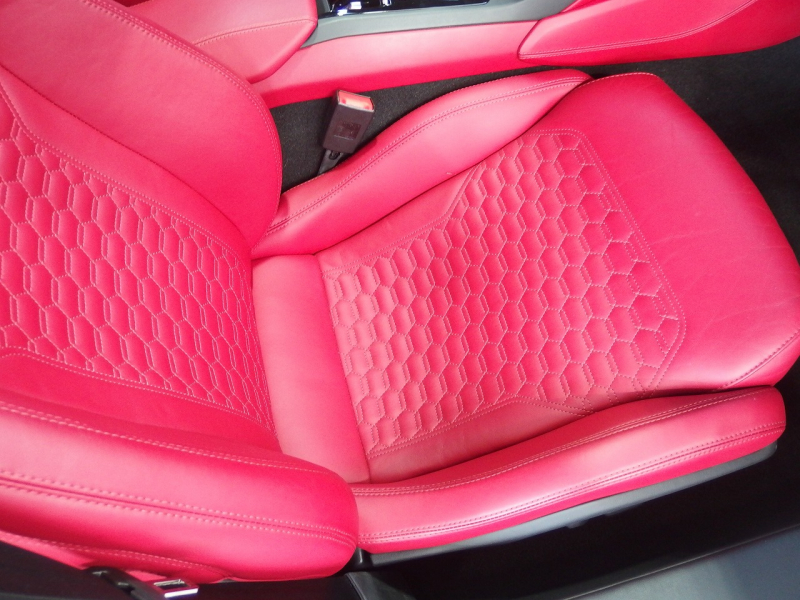 ランボルギーニ&nbsp;ウラカン&nbsp;LP610-4　スパイダー　正規ディーラー車　左ハンドル　純正20インチアルミ　フロントリフター　シートヒーター&nbsp;中古車