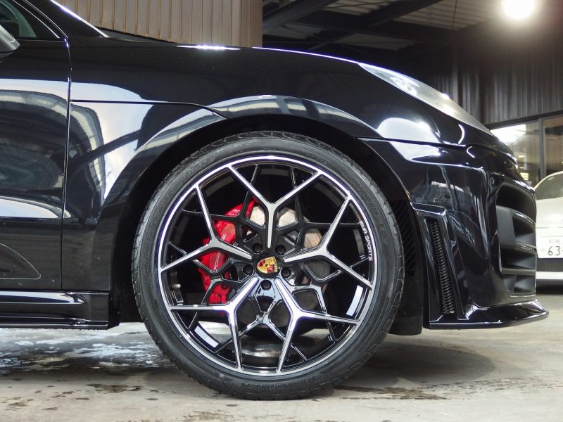 ポルシェ&nbsp;マカン&nbsp;ターボ　EUR-GTエアロ　ES22インチアルミホイール　ESダウンサス　スポーツクロノPKG&nbsp;中古車