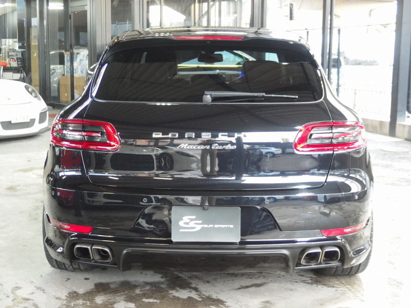 ポルシェ&nbsp;マカン&nbsp;ターボ　EUR-GTエアロ　ES22インチアルミホイール　ESダウンサス　スポーツクロノPKG&nbsp;中古車