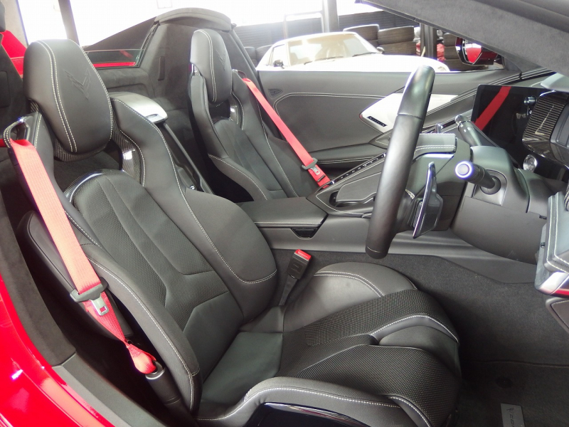 シボレー&nbsp;コルベット&nbsp;コンバーチブル　正規ディーラー車　走行5千km　フロントリフター　純正アルミホイール&nbsp;中古車