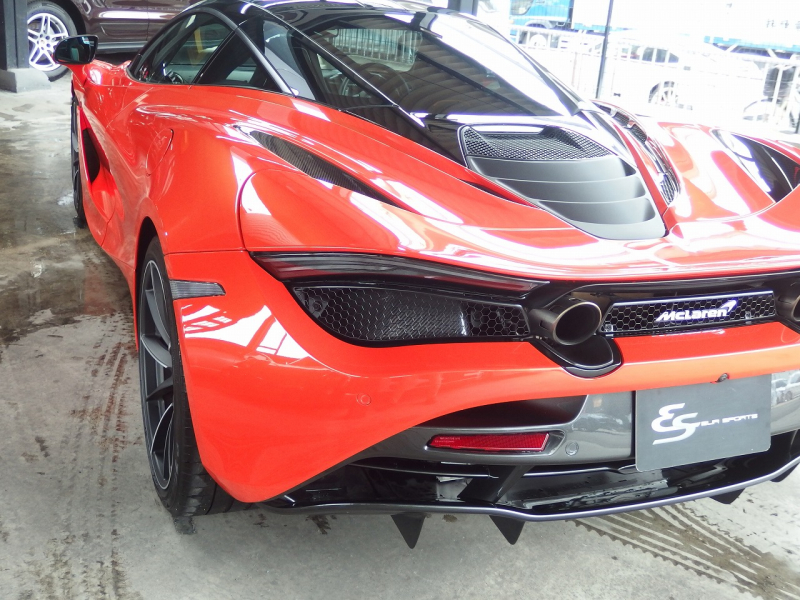 マクラーレン 720S 正規ディーラー車 右ハンドル スポーツエキゾースト フロントリフトシステム 純正鍛造アルミホイール 中古車