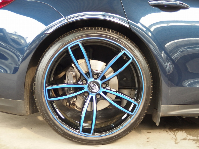 ポルシェ&nbsp;パナメーラ&nbsp;正規ディーラー車　社外22インチアルミ　エアサス　LEDヘッドライト　ポルシェエントリドライブ&nbsp;中古車