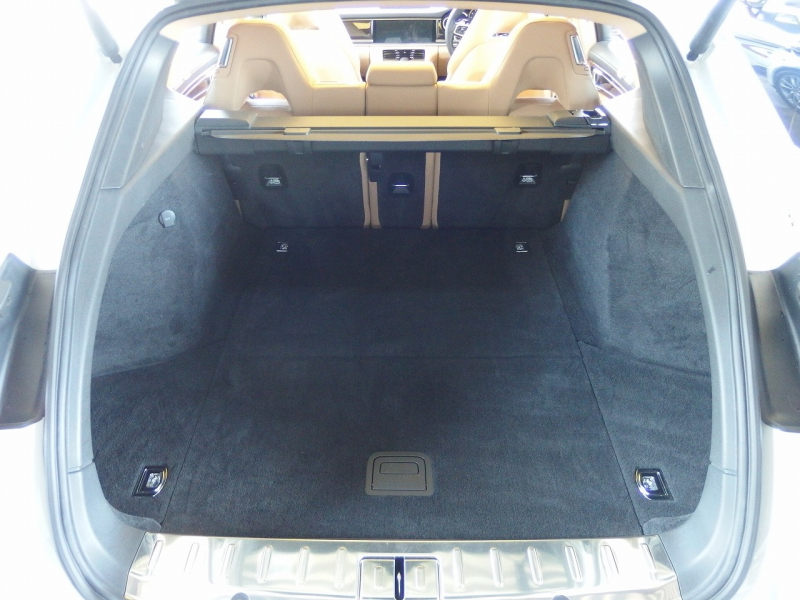 ポルシェ&nbsp;パナメーラ スポーツツーリスモ&nbsp;4S 正規ディーラー車 純正19インチアルミ エアサス LEDヘッドライト パノラマルーフ&nbsp;中古車