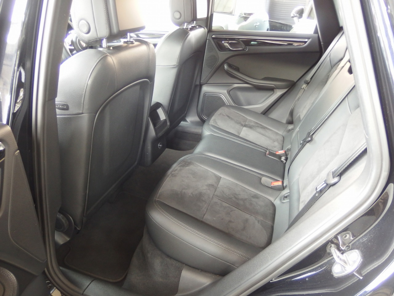 ポルシェ&nbsp;マカン&nbsp;S　EUR-GTエアロ　ESダウンサス　ES22インチアルミ&nbsp;中古車