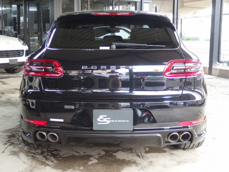 ポルシェ&nbsp;マカン&nbsp;S　EUR-GTエアロ　ESダウンサス　ES22インチアルミ&nbsp;中古車