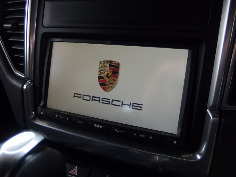 ポルシェ&nbsp;マカン&nbsp;S　EUR-GTエアロ　ESダウンサス　ES22インチアルミ&nbsp;中古車