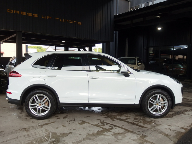 ポルシェ&nbsp;カイエン&nbsp;S　スポーツクロノPKG　ポルシェエントリドライブ　シートヒーター　BOSE&nbsp;中古車