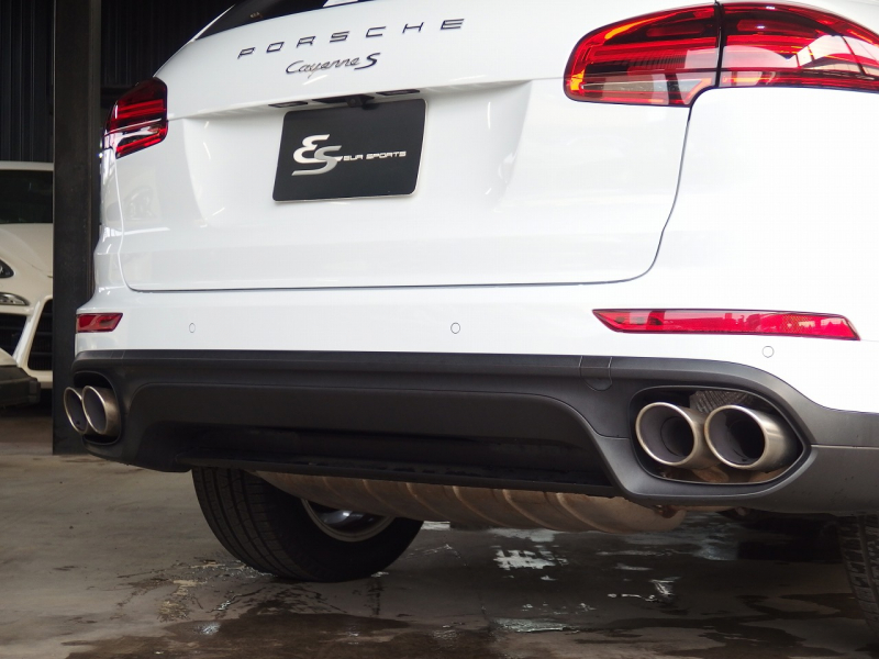 ポルシェ&nbsp;カイエン&nbsp;S　スポーツクロノPKG　ポルシェエントリドライブ　シートヒーター　BOSE&nbsp;中古車