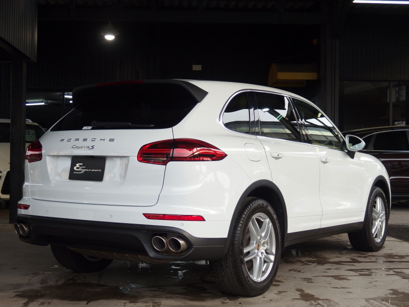 ポルシェ&nbsp;カイエン&nbsp;S　スポーツクロノPKG　ポルシェエントリドライブ　シートヒーター　BOSE&nbsp;中古車