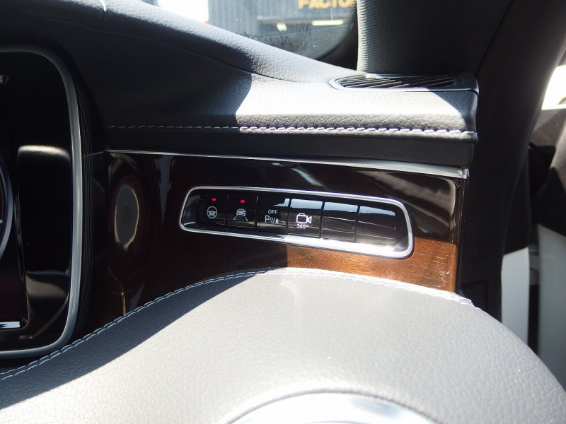 メルセデスベンツ&nbsp;Sクラス&nbsp;S550クーペ　正規D車　右ハンドル　マイバッハ純正20インチアルミホイール　ロワリングキット&nbsp;中古車