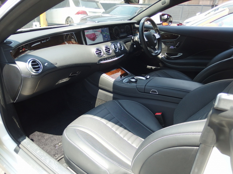 メルセデスベンツ&nbsp;Sクラス&nbsp;S550クーペ　正規D車　右ハンドル　マイバッハ純正20インチアルミホイール　ロワリングキット&nbsp;中古車