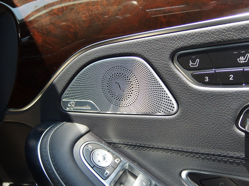 メルセデスベンツ&nbsp;Sクラス&nbsp;S550クーペ　正規D車　右ハンドル　マイバッハ純正20インチアルミホイール　ロワリングキット&nbsp;中古車