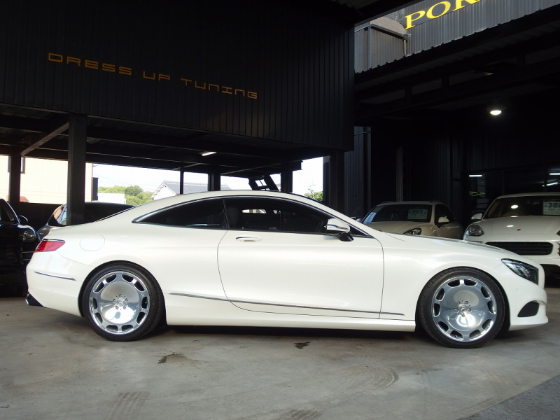 メルセデスベンツ&nbsp;Sクラス&nbsp;S550クーペ　正規D車　右ハンドル　マイバッハ純正20インチアルミホイール　ロワリングキット&nbsp;中古車
