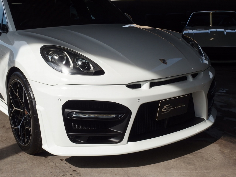 ポルシェ&nbsp;マカン&nbsp;S　正規ディーラー車　EUR-GTエアロ　ESダウンサス　ES22インチアルミホイール　スポクロPKG&nbsp;中古車