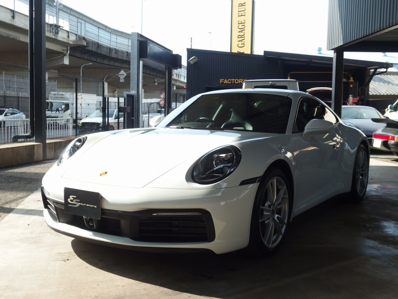 ポルシェ 911(Type992) カレラ　正規ディーラー車　右ハンドル　スポーツクロノPKG　BOSE　スポーツテールパイプ 中古車