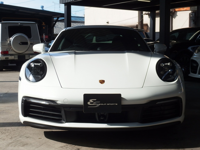 ポルシェ 911(Type992) カレラ　正規ディーラー車　右ハンドル　スポーツクロノPKG　BOSE　スポーツテールパイプ 中古車