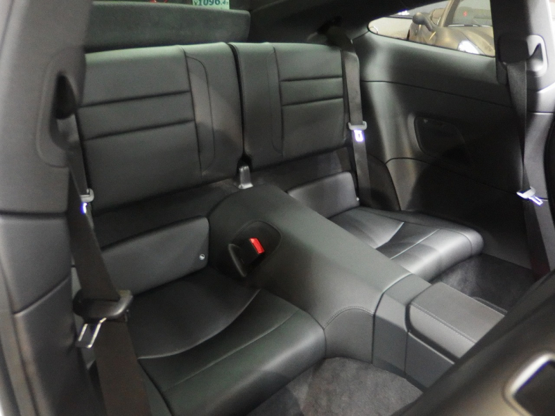 ポルシェ 911(Type992) カレラ　正規ディーラー車　右ハンドル　スポーツクロノPKG　BOSE　スポーツテールパイプ 中古車