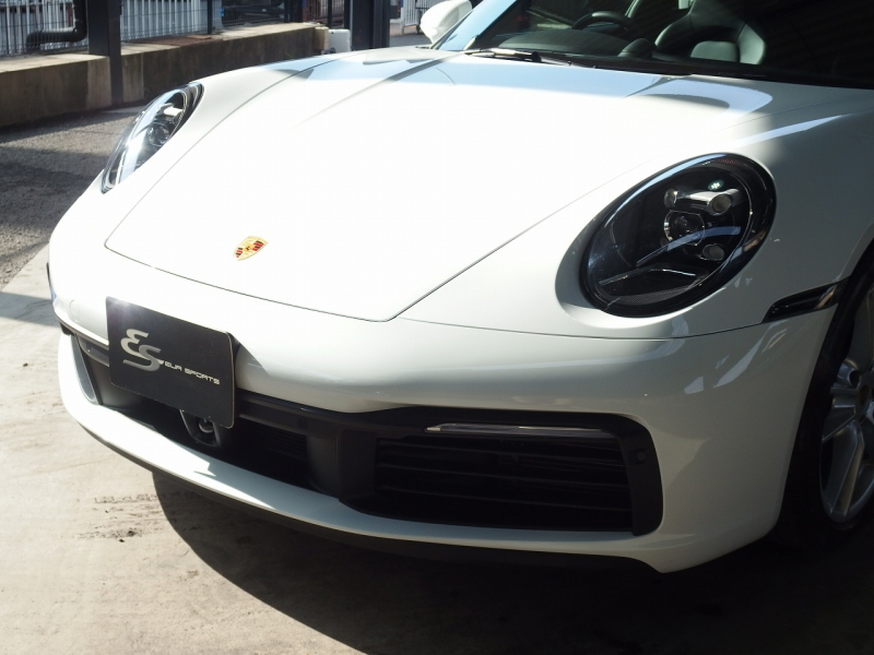 ポルシェ 911(Type992) カレラ　正規ディーラー車　右ハンドル　スポーツクロノPKG　BOSE　スポーツテールパイプ 中古車