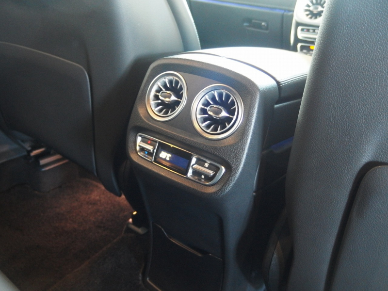 メルセデスベンツ&nbsp;Gクラス&nbsp;G400d　メーカー保証継承R8/7月迄　右ハンドル　AMGラインPKG　ラグジュアリーPKG&nbsp;中古車