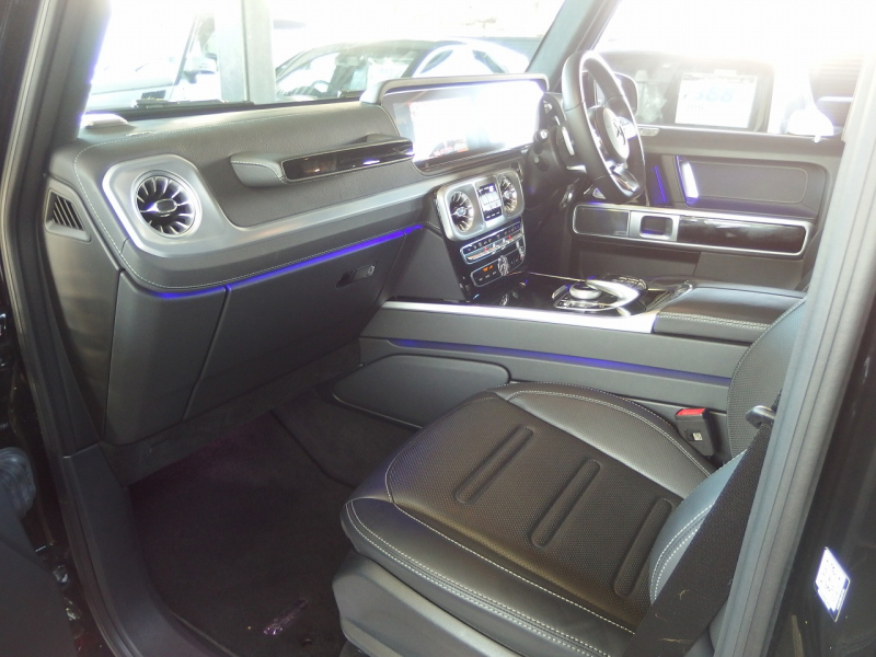 メルセデスベンツ&nbsp;Gクラス&nbsp;G400d　メーカー保証継承R8/7月迄　右ハンドル　AMGラインPKG　ラグジュアリーPKG&nbsp;中古車