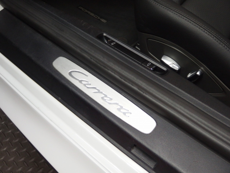 ポルシェ&nbsp;911(Type991.1)&nbsp;カレラ　正規ディーラー車　左ハンドル　PDK　EUR.ver　ES可変バルブマフラー　ESダウンサス&nbsp;中古車