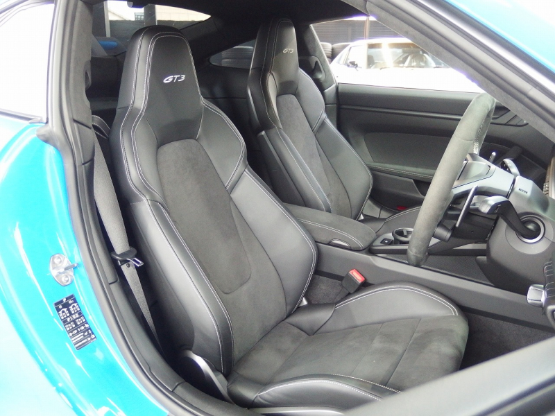 ポルシェ 911(Type992) GT3　正規ディーラー車　右ハンドル　PDK　2027年2月迄保証継承可 中古車