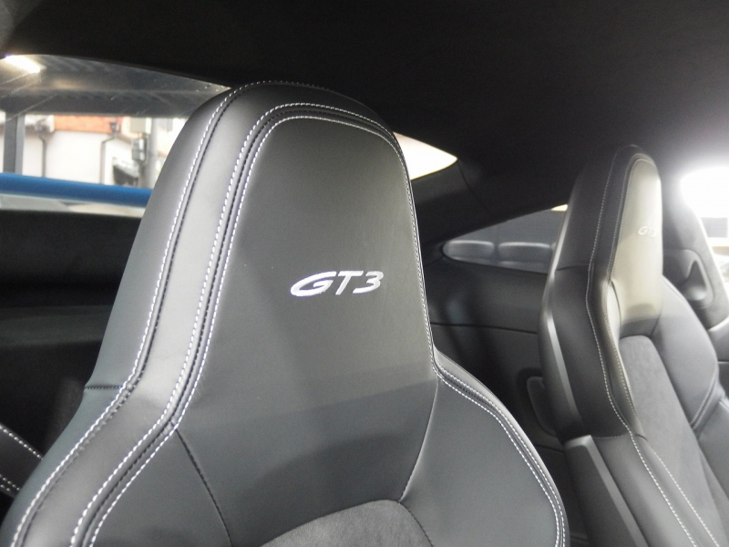 ポルシェ 911(Type992) GT3　正規ディーラー車　右ハンドル　PDK　2027年2月迄保証継承可 中古車