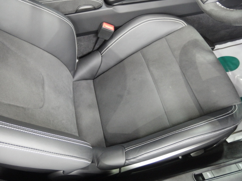 ポルシェ 911(Type992) GT3　正規ディーラー車　右ハンドル　PDK　2027年2月迄保証継承可 中古車