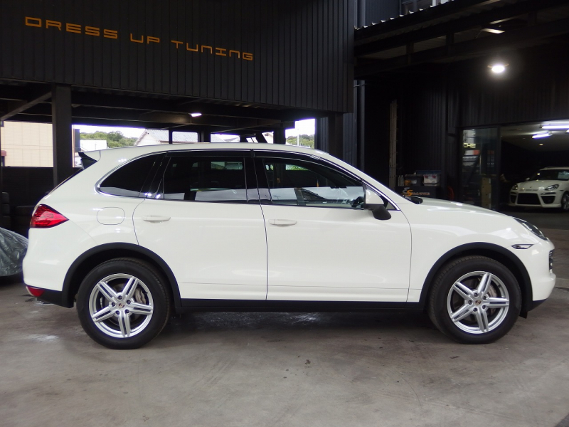 ポルシェ&nbsp;カイエン&nbsp;S　正規ディーラー車　右ハンドル　&nbsp;中古車