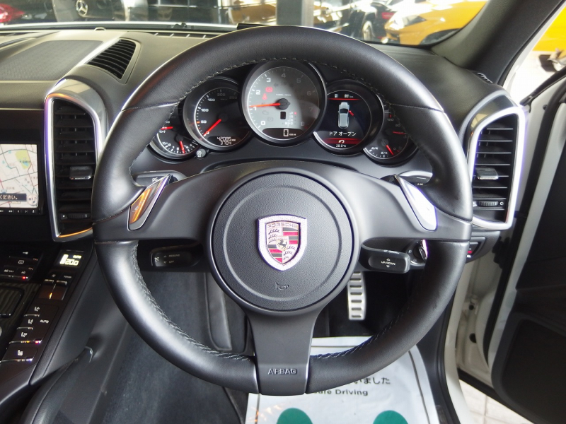 ポルシェ&nbsp;カイエン&nbsp;S　正規ディーラー車　右ハンドル　&nbsp;中古車