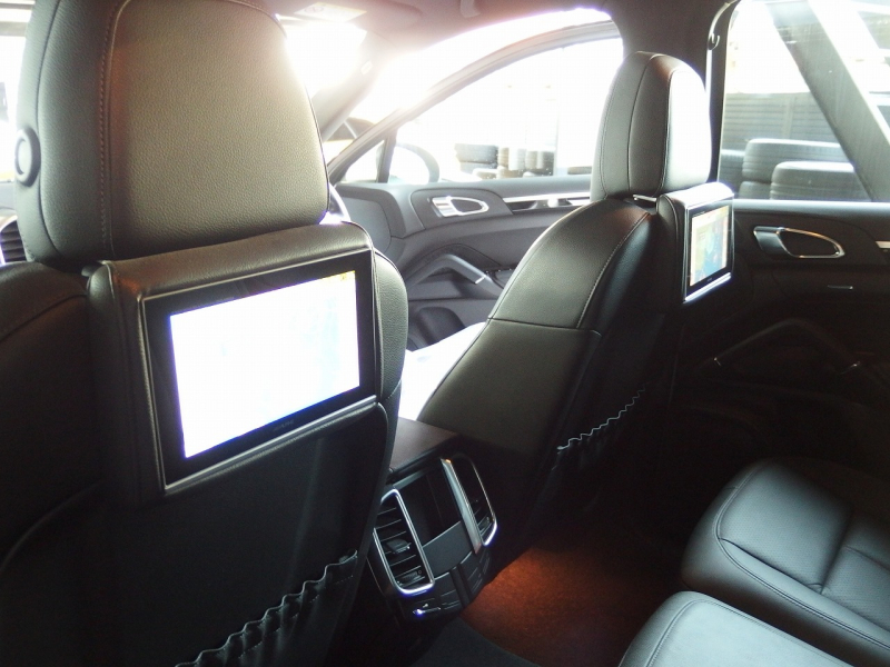 ポルシェ&nbsp;カイエン&nbsp;S　正規ディーラー車　右ハンドル　&nbsp;中古車