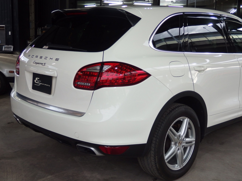 ポルシェ&nbsp;カイエン&nbsp;S　正規ディーラー車　右ハンドル　&nbsp;中古車