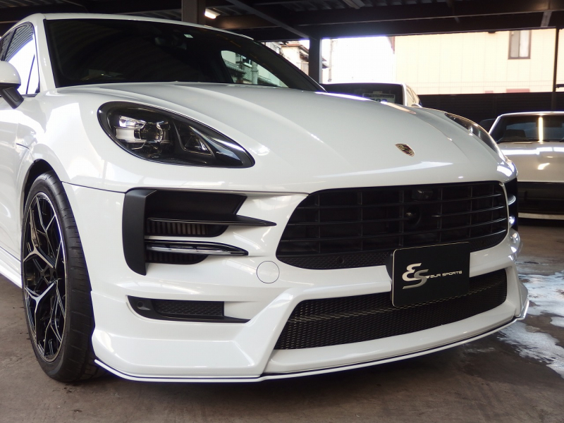 ポルシェ&nbsp;マカン&nbsp;S　正規ディーラー車　右ハンドル　EUR-GTエアロキット&nbsp;中古車