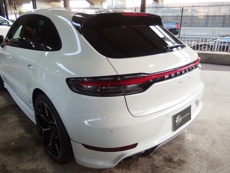 ポルシェ&nbsp;マカン&nbsp;S　正規ディーラー車　右ハンドル　EUR-GTエアロキット&nbsp;中古車