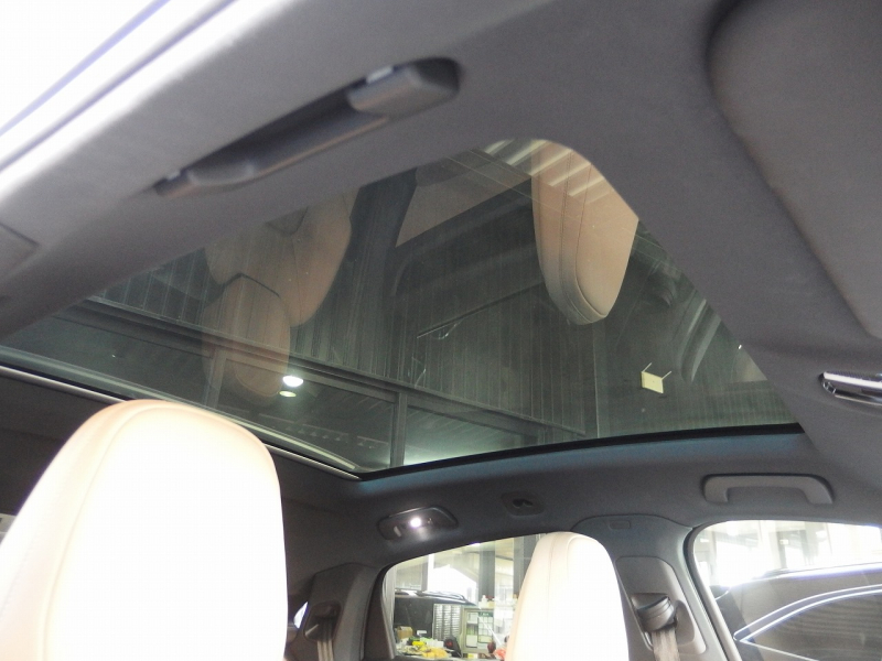 ポルシェ カイエンクーペ 正規ディーラー車　右ハンドル　2020yモデル 中古車