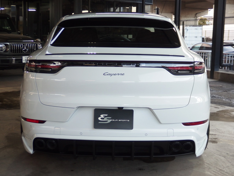 ポルシェ&nbsp;カイエンクーペ&nbsp;正規ディーラー車　EUR-GTエアロ　ESダウンサス　22インチアルミホイール　右ハンドル　2020yモデル&nbsp;中古車
