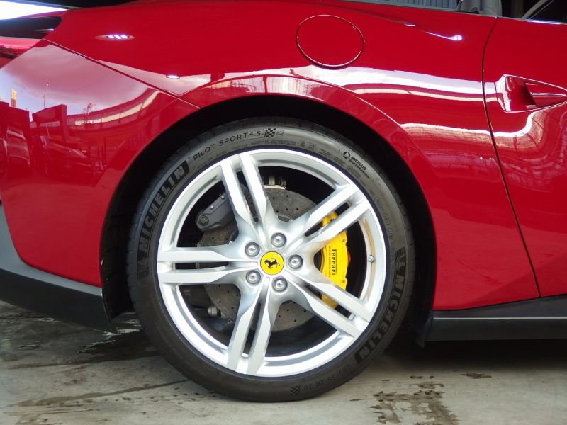 フェラーリ ポルトフィーノ 正規ディーラー車　左ハンドル　F1　DCT 中古車