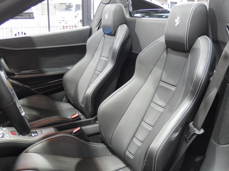 フェラーリ&nbsp;458スパイダー&nbsp;左ハンドル　F1　DCT&nbsp;中古車