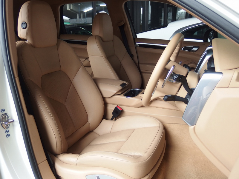 ポルシェ&nbsp;カイエン&nbsp;S　正規ディーラー車　右ハンドル　EUR-GTエアロ&nbsp;中古車