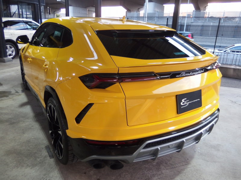 ランボルギーニ ウルス 正規ディーラー車　左ハンドル　 中古車