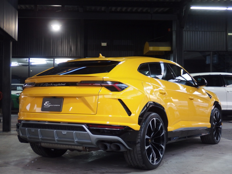 ランボルギーニ ウルス 正規ディーラー車　左ハンドル　 中古車