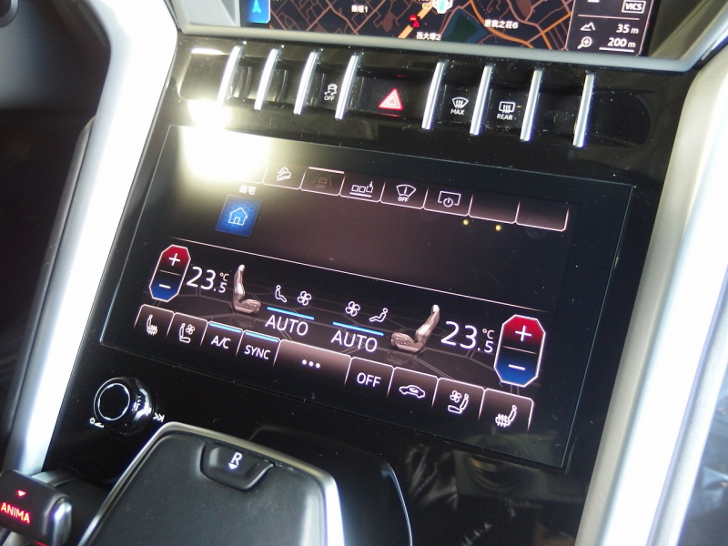 ランボルギーニ ウルス 正規ディーラー車　左ハンドル　 中古車