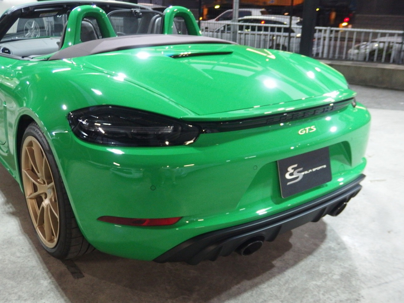 ポルシェ 718 ボクスター GTS4.0　正規ディーラー車　右ハンドル 中古車