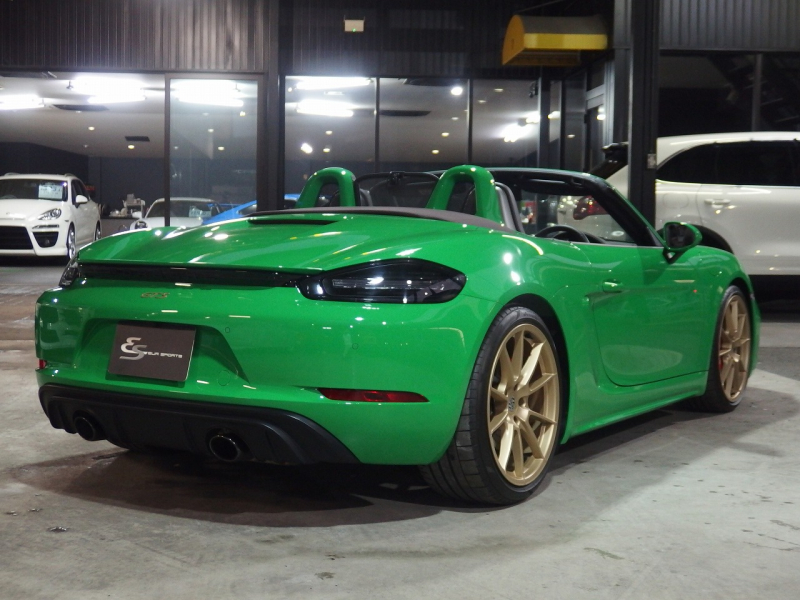 ポルシェ 718 ボクスター GTS4.0　正規ディーラー車　右ハンドル 中古車