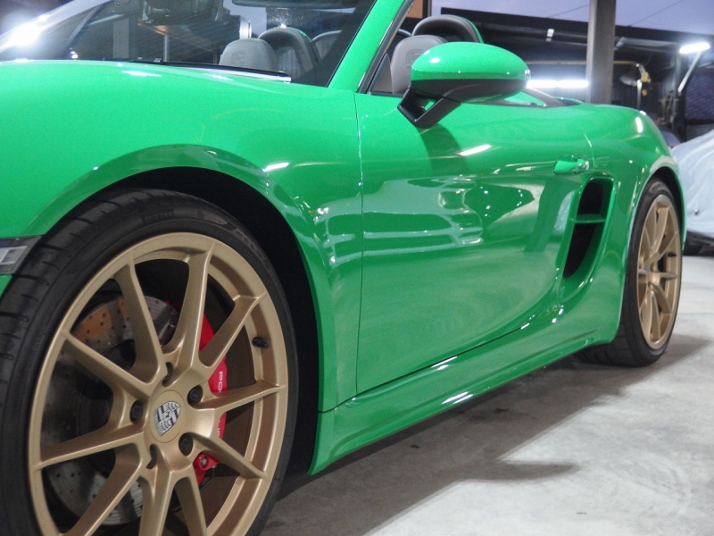 ポルシェ 718 ボクスター GTS4.0　正規ディーラー車　右ハンドル 中古車