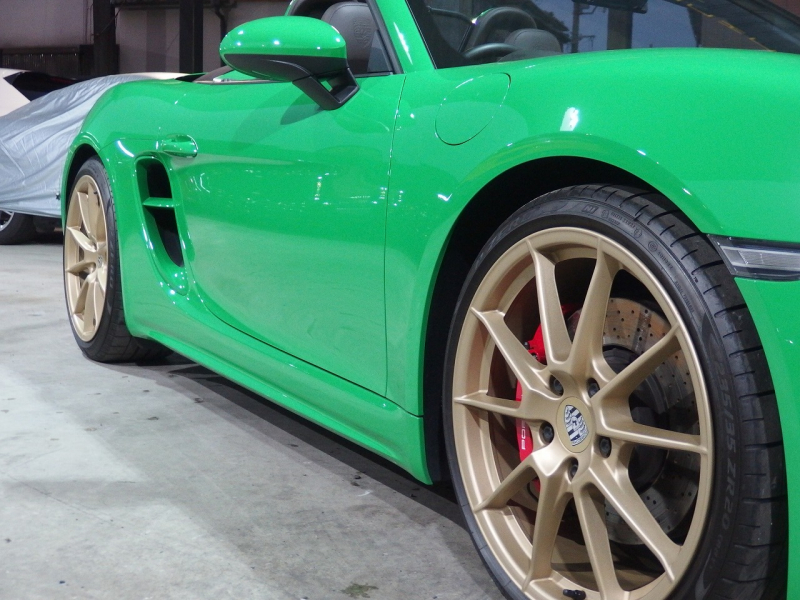 ポルシェ 718 ボクスター GTS4.0　正規ディーラー車　右ハンドル 中古車