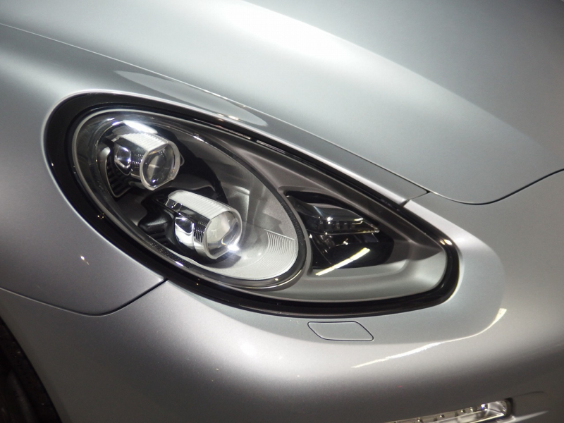 ポルシェ&nbsp;パナメーラ&nbsp;正規ディーラー車　右ハンドル　PDK&nbsp;中古車