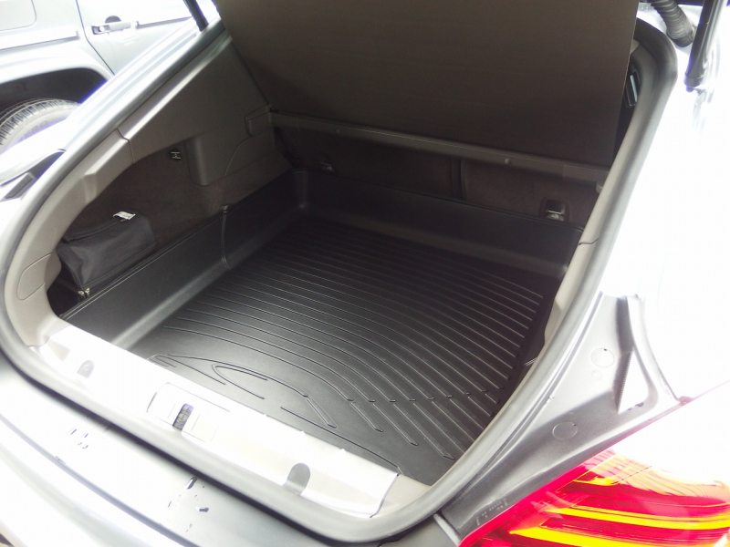 ポルシェ&nbsp;パナメーラ&nbsp;正規ディーラー車　右ハンドル　PDK&nbsp;中古車