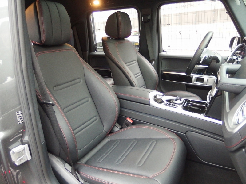 メルセデスベンツ Gクラス G400d　正規ディーラー車　左ハンドル 中古車